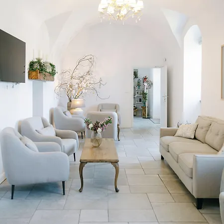 Na Kmine Guest house Obristvi