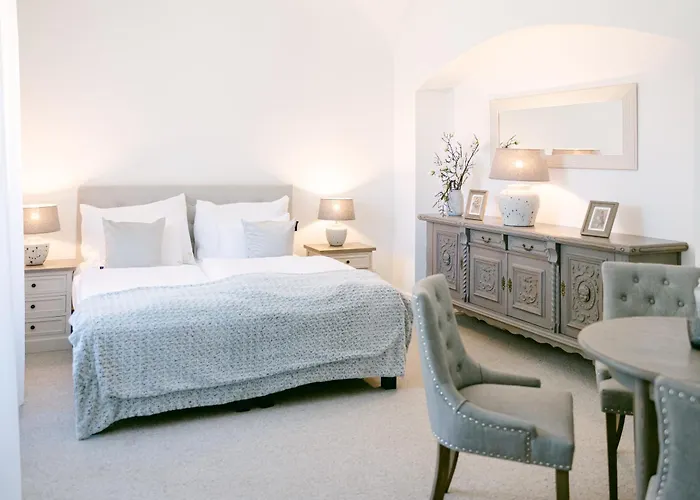 Konukevi Na Kmine Obristvi