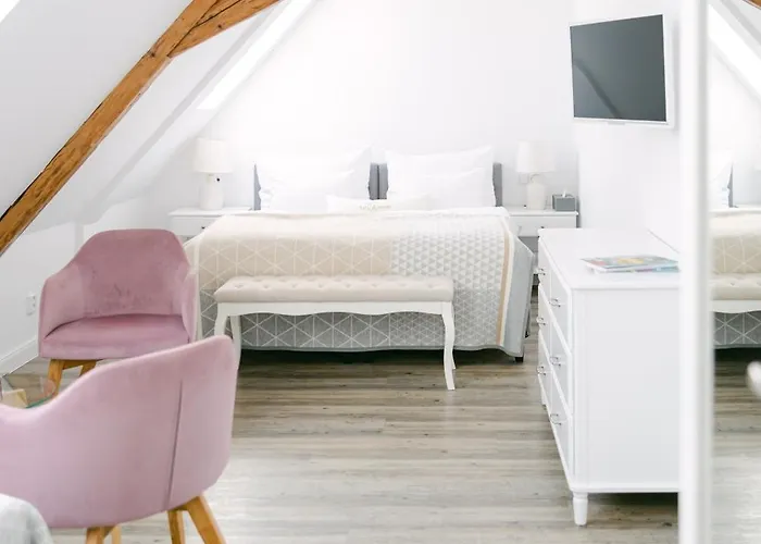 Na Kmíně Penzion Obristvi