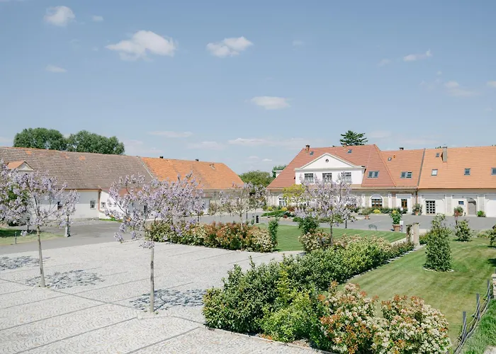 Na Kmíně Penzion 4*